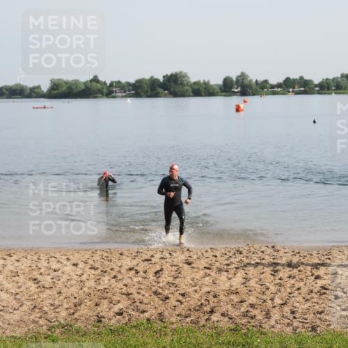 21.06.2025 - 27. Vierlanden-Triathlon MichiJ http://msf.ph/oto/7979011 15.06.2026 08:53:10 Schwimmen 133 meine-sportfotos.de