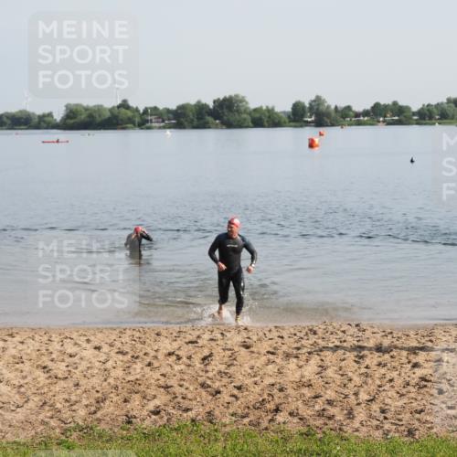 21.06.2025 - 27. Vierlanden-Triathlon MichiJ http://msf.ph/oto/7979014 15.06.2026 08:53:10 Schwimmen 133 meine-sportfotos.de