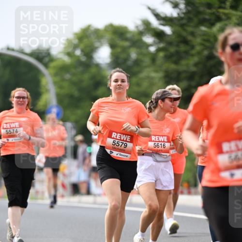 15.06.2025 - REWE Women's Run Dr. Thomas Lammeyer http://msf.ph/oto/7979024 15.06.2025 10:44:17 Laufen 5574, 5579, 5616, 561 meine-sportfotos.de