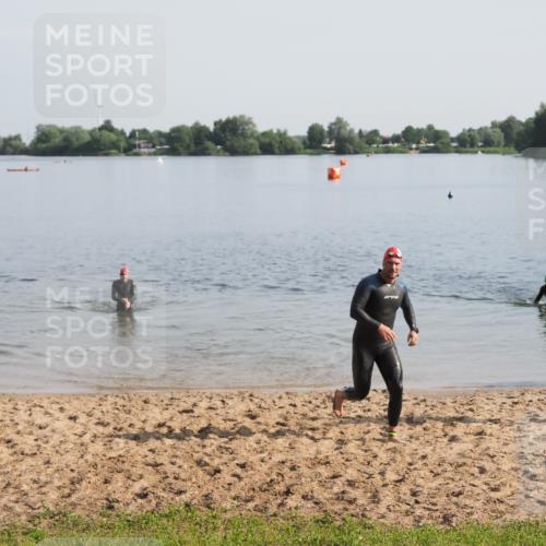 21.06.2025 - 27. Vierlanden-Triathlon MichiJ http://msf.ph/oto/7979045 15.06.2026 08:53:12 Schwimmen 133 meine-sportfotos.de