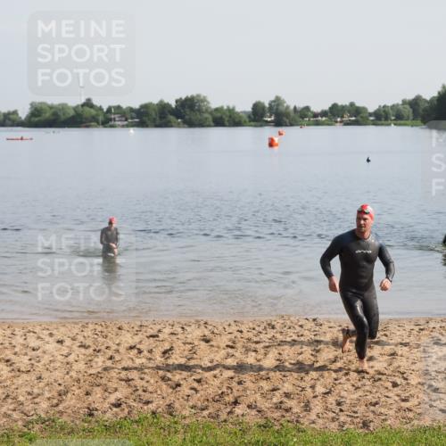 21.06.2025 - 27. Vierlanden-Triathlon MichiJ http://msf.ph/oto/7979055 15.06.2026 08:53:12 Schwimmen 133 meine-sportfotos.de