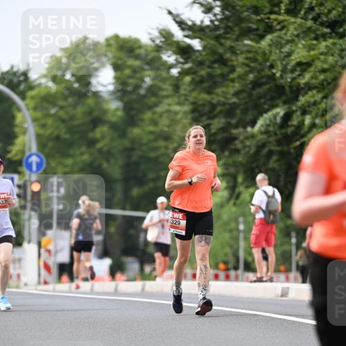 15.06.2025 - REWE Women's Run Dr. Thomas Lammeyer http://msf.ph/oto/7979099 15.06.2025 10:44:21 Laufen 5329 meine-sportfotos.de