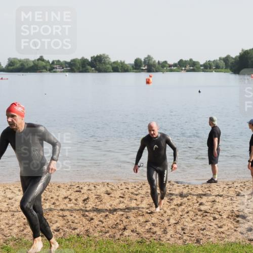 21.06.2025 - 27. Vierlanden-Triathlon MichiJ http://msf.ph/oto/7979118 15.06.2026 08:53:23 Schwimmen 162, 169 meine-sportfotos.de