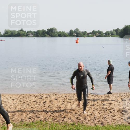 21.06.2025 - 27. Vierlanden-Triathlon MichiJ http://msf.ph/oto/7979127 15.06.2026 08:53:23 Schwimmen 162, 169 meine-sportfotos.de