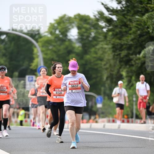 15.06.2025 - REWE Women's Run Dr. Thomas Lammeyer http://msf.ph/oto/7979157 15.06.2025 10:44:24 Laufen 5604, 5120, 5637 meine-sportfotos.de