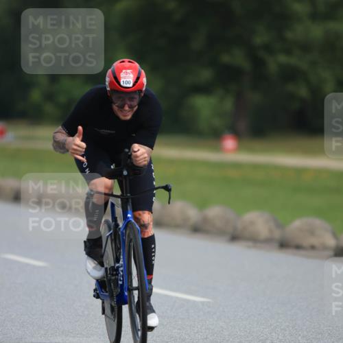 15.06.2025 - 27. Vierlanden-Triathlon H.Heesch http://msf.ph/oto/7979198 15.06.2025 10:27:45 Radfahren 49, 75, 100, 505, 529, 533, 552 meine-sportfotos.de