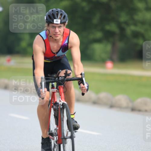 15.06.2025 - 27. Vierlanden-Triathlon H.Heesch http://msf.ph/oto/7979209 15.06.2025 10:27:49 Radfahren 49, 73, 100, 505, 529, 533, 552 meine-sportfotos.de