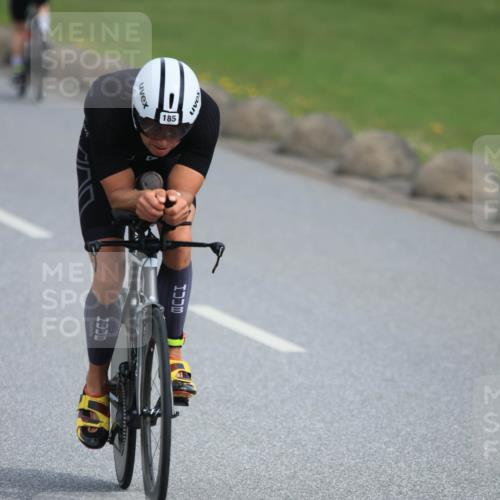 15.06.2025 - 27. Vierlanden-Triathlon H.Heesch http://msf.ph/oto/7979222 15.06.2025 10:30:17 Radfahren 38, 185, 210, 239, 248, 515, 602 meine-sportfotos.de