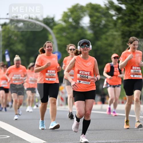 15.06.2025 - REWE Women's Run Dr. Thomas Lammeyer http://msf.ph/oto/7979223 15.06.2025 10:44:28 Laufen 6, 22, 5294, 4, 5604, 5649 meine-sportfotos.de