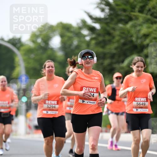 15.06.2025 - REWE Women's Run Dr. Thomas Lammeyer http://msf.ph/oto/7979260 15.06.2025 10:44:30 Laufen 5294, 34, 5649 meine-sportfotos.de