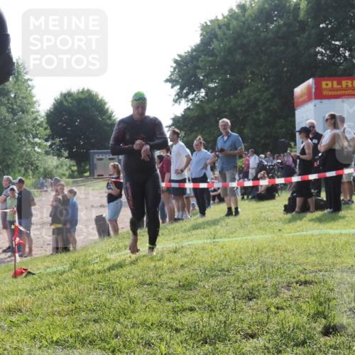 15.06.2025 - 27. Vierlanden-Triathlon KatJ http://msf.ph/oto/7979270 15.06.2025 08:43:12 Schwimmen 72, 100, 139 meine-sportfotos.de