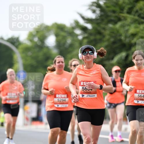 15.06.2025 - REWE Women's Run Dr. Thomas Lammeyer http://msf.ph/oto/7979271 15.06.2025 10:44:30 Laufen 5294, 560, 564 meine-sportfotos.de