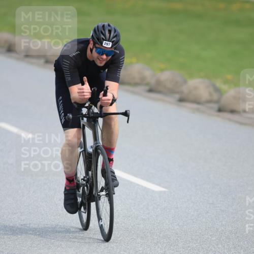 15.06.2025 - 27. Vierlanden-Triathlon H.Heesch http://msf.ph/oto/7979276 15.06.2025 10:31:11 Radfahren 255, 267, 297, 310, 335, 578 meine-sportfotos.de