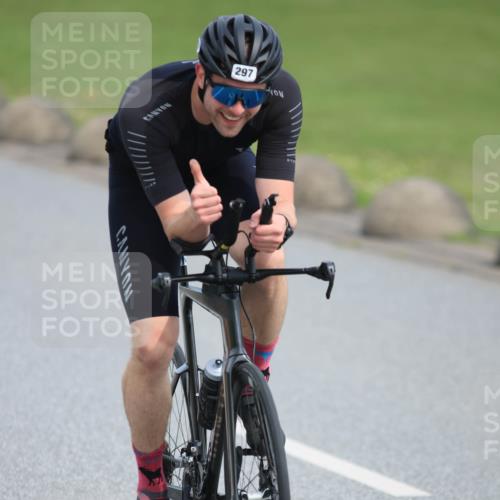 15.06.2025 - 27. Vierlanden-Triathlon H.Heesch http://msf.ph/oto/7979289 15.06.2025 10:31:12 Radfahren 178, 255, 267, 297, 310, 335, 578 meine-sportfotos.de
