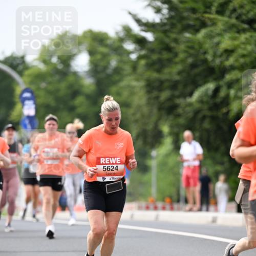 15.06.2025 - REWE Women's Run Dr. Thomas Lammeyer http://msf.ph/oto/7979303 15.06.2025 10:44:33 Laufen 5624 meine-sportfotos.de