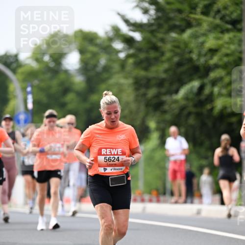 15.06.2025 - REWE Women's Run Dr. Thomas Lammeyer http://msf.ph/oto/7979312 15.06.2025 10:44:33 Laufen 5624 meine-sportfotos.de