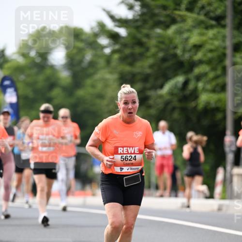 15.06.2025 - REWE Women's Run Dr. Thomas Lammeyer http://msf.ph/oto/7979323 15.06.2025 10:44:33 Laufen 5624 meine-sportfotos.de