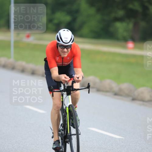 15.06.2025 - 27. Vierlanden-Triathlon H.Heesch http://msf.ph/oto/7979325 15.06.2025 10:31:31 Radfahren 191, 231 meine-sportfotos.de