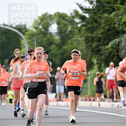 15.06.2025 - REWE Women's Run Dr. Thomas Lammeyer http://msf.ph/oto/7979359 15.06.2025 10:44:35 Laufen 70 meine-sportfotos.de