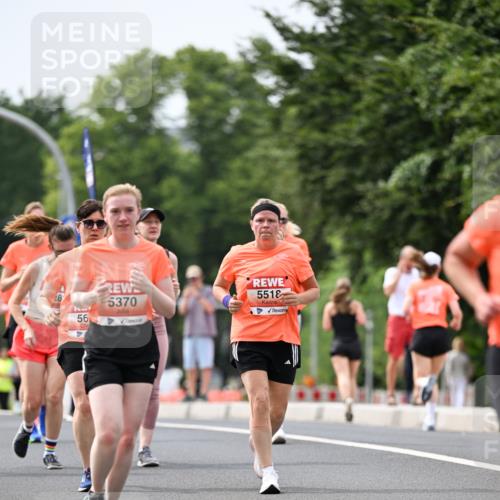 15.06.2025 - REWE Women's Run Dr. Thomas Lammeyer http://msf.ph/oto/7979361 15.06.2025 10:44:35 Laufen 5370, 5518 meine-sportfotos.de