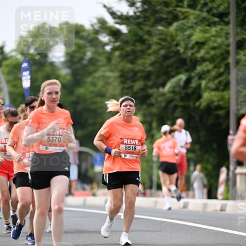 15.06.2025 - REWE Women's Run Dr. Thomas Lammeyer http://msf.ph/oto/7979374 15.06.2025 10:44:35 Laufen 5370, 5518, 5 meine-sportfotos.de
