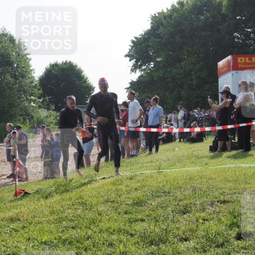 15.06.2025 - 27. Vierlanden-Triathlon KatJ http://msf.ph/oto/7979382 15.06.2025 08:43:22 Schwimmen 11, 102, 139, 148 meine-sportfotos.de