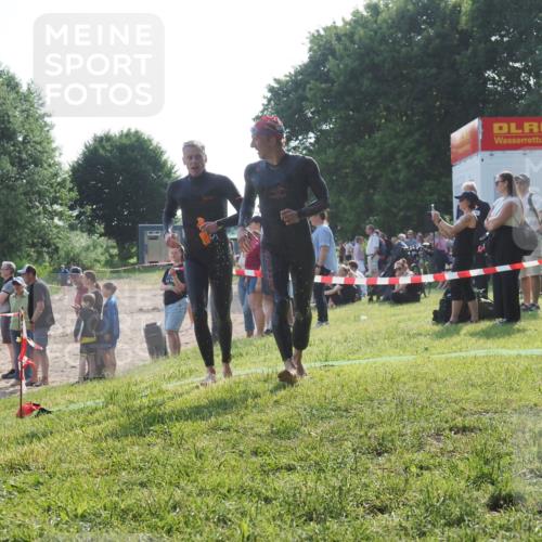 15.06.2025 - 27. Vierlanden-Triathlon KatJ http://msf.ph/oto/7979406 15.06.2025 08:43:23 Schwimmen 11, 102, 139, 148 meine-sportfotos.de