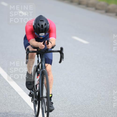 15.06.2025 - 27. Vierlanden-Triathlon H.Heesch http://msf.ph/oto/7979411 15.06.2025 10:32:49 Radfahren 145, 307, 318, 342 meine-sportfotos.de