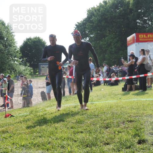 15.06.2025 - 27. Vierlanden-Triathlon KatJ http://msf.ph/oto/7979421 15.06.2025 08:43:23 Schwimmen 11, 102, 139, 148 meine-sportfotos.de