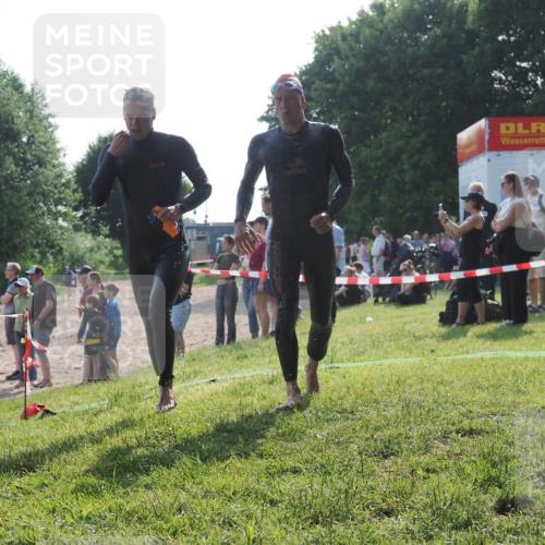 15.06.2025 - 27. Vierlanden-Triathlon KatJ http://msf.ph/oto/7979430 15.06.2025 08:43:24 Schwimmen 11, 102, 139, 148 meine-sportfotos.de