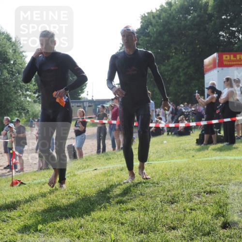15.06.2025 - 27. Vierlanden-Triathlon KatJ http://msf.ph/oto/7979439 15.06.2025 08:43:24 Schwimmen 11, 102, 139, 148 meine-sportfotos.de