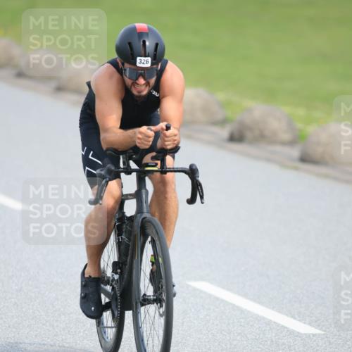 15.06.2025 - 27. Vierlanden-Triathlon H.Heesch http://msf.ph/oto/7979491 15.06.2025 10:33:24 Radfahren 59, 100, 130, 176, 314, 326, 329, 438 meine-sportfotos.de