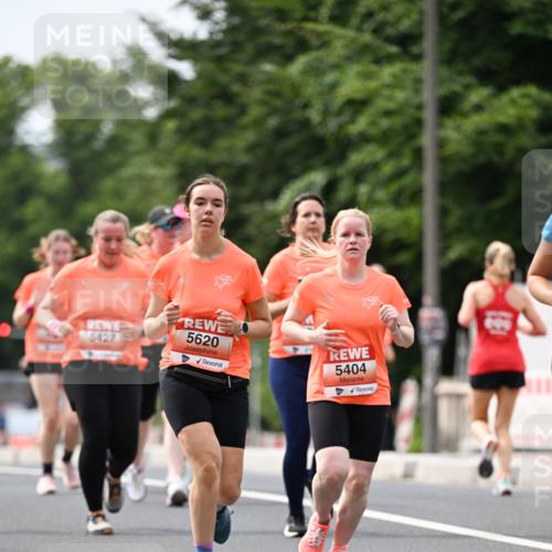15.06.2025 - REWE Women's Run Dr. Thomas Lammeyer http://msf.ph/oto/7979517 15.06.2025 10:44:42 Laufen 5427, 5620, 5404 meine-sportfotos.de