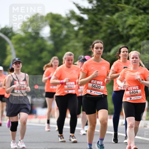 15.06.2025 - REWE Women's Run Dr. Thomas Lammeyer http://msf.ph/oto/7979521 15.06.2025 10:44:42 Laufen 84, 5427, 5620, 5404 meine-sportfotos.de