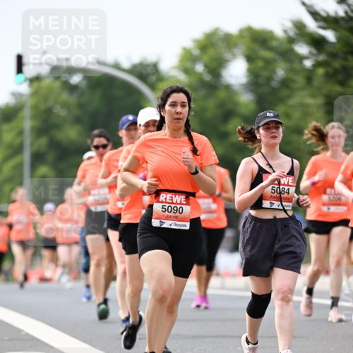15.06.2025 - REWE Women's Run Dr. Thomas Lammeyer http://msf.ph/oto/7979565 15.06.2025 10:44:44 Laufen 5090, 5084, 5206 meine-sportfotos.de