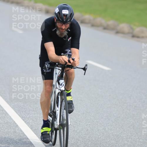 15.06.2025 - 27. Vierlanden-Triathlon H.Heesch http://msf.ph/oto/7979651 15.06.2025 10:34:48 Radfahren 116 meine-sportfotos.de