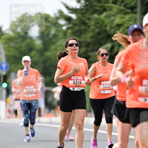 15.06.2025 - REWE Women's Run Dr. Thomas Lammeyer http://msf.ph/oto/7979659 15.06.2025 10:44:48 Laufen 5459, 5216, 5529 meine-sportfotos.de