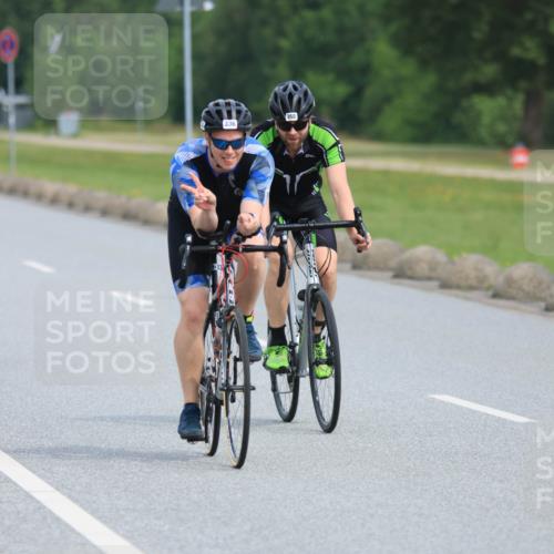 15.06.2025 - 27. Vierlanden-Triathlon H.Heesch http://msf.ph/oto/7979690 15.06.2025 10:35:17 Radfahren 26, 121, 213, 251, 268, 336 meine-sportfotos.de