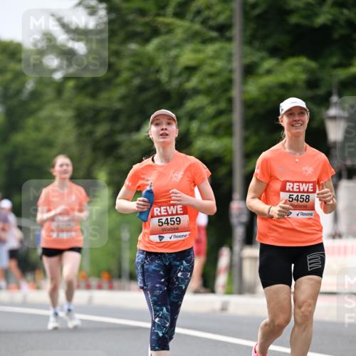 15.06.2025 - REWE Women's Run Dr. Thomas Lammeyer http://msf.ph/oto/7979746 15.06.2025 10:44:51 Laufen 5459, 5458 meine-sportfotos.de