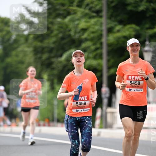 15.06.2025 - REWE Women's Run Dr. Thomas Lammeyer http://msf.ph/oto/7979750 15.06.2025 10:44:51 Laufen 5459, 5458 meine-sportfotos.de
