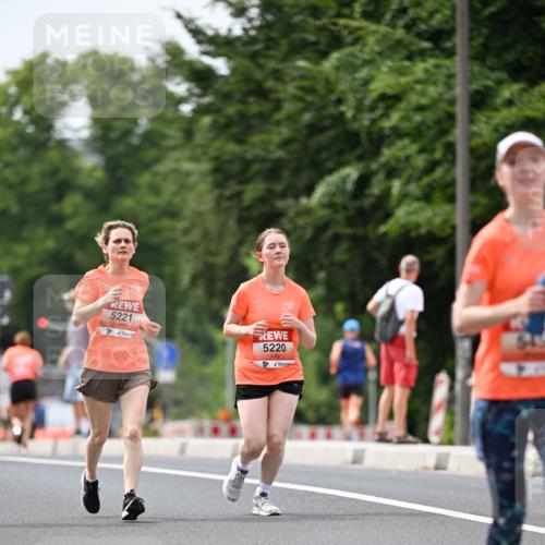 15.06.2025 - REWE Women's Run Dr. Thomas Lammeyer http://msf.ph/oto/7979753 15.06.2025 10:44:51 Laufen 5221, 5220, 649 meine-sportfotos.de