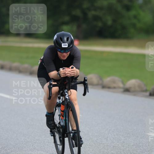 15.06.2025 - 27. Vierlanden-Triathlon H.Heesch http://msf.ph/oto/7979760 15.06.2025 10:35:46 Radfahren 21, 134, 199 meine-sportfotos.de