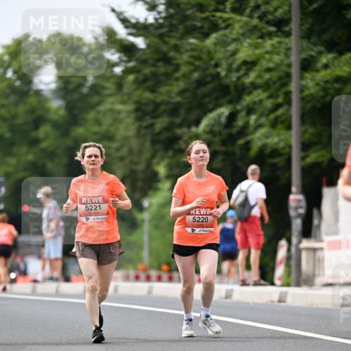 15.06.2025 - REWE Women's Run Dr. Thomas Lammeyer http://msf.ph/oto/7979765 15.06.2025 10:44:52 Laufen 5221, 5220 meine-sportfotos.de