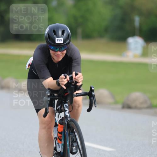15.06.2025 - 27. Vierlanden-Triathlon H.Heesch http://msf.ph/oto/7979768 15.06.2025 10:35:46 Radfahren 21, 134, 199 meine-sportfotos.de