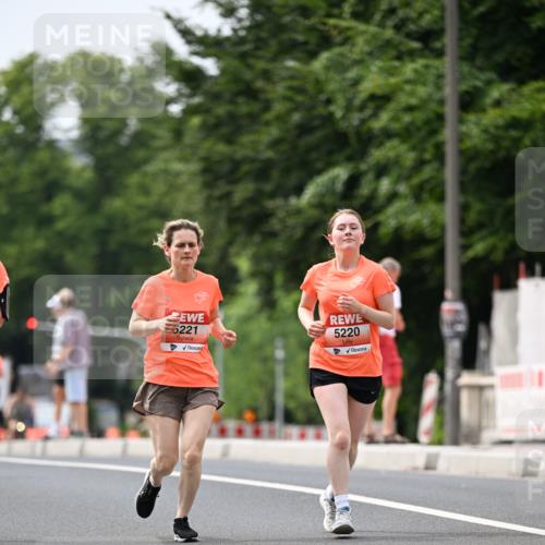 15.06.2025 - REWE Women's Run Dr. Thomas Lammeyer http://msf.ph/oto/7979773 15.06.2025 10:44:52 Laufen 6221, 5220 meine-sportfotos.de