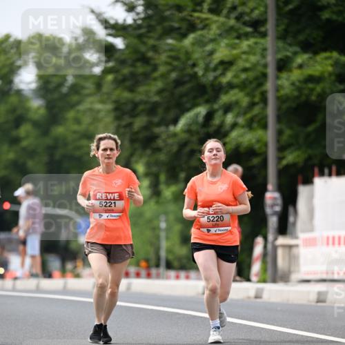 15.06.2025 - REWE Women's Run Dr. Thomas Lammeyer http://msf.ph/oto/7979777 15.06.2025 10:44:52 Laufen 5221, 5220 meine-sportfotos.de