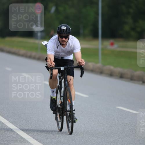 15.06.2025 - 27. Vierlanden-Triathlon H.Heesch http://msf.ph/oto/7979813 15.06.2025 10:36:12 Radfahren 285, 312, 331, 348 meine-sportfotos.de
