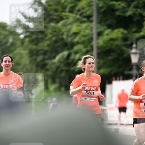 15.06.2025 - REWE Women's Run Dr. Thomas Lammeyer http://msf.ph/oto/7979815 15.06.2025 10:44:54 Laufen 5221 meine-sportfotos.de