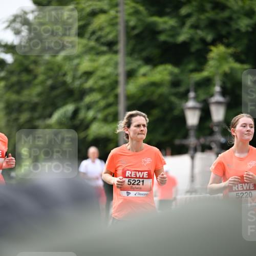 15.06.2025 - REWE Women's Run Dr. Thomas Lammeyer http://msf.ph/oto/7979827 15.06.2025 10:44:54 Laufen 5221 meine-sportfotos.de