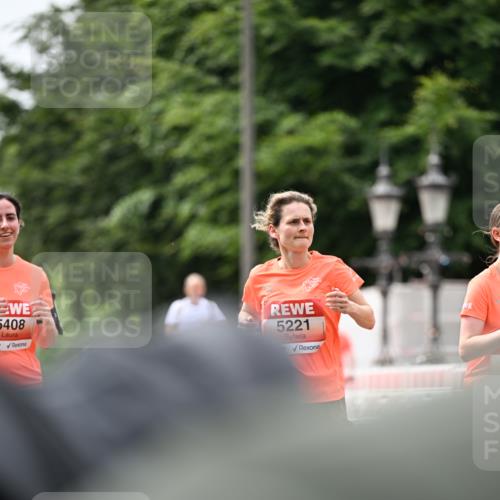 15.06.2025 - REWE Women's Run Dr. Thomas Lammeyer http://msf.ph/oto/7979833 15.06.2025 10:44:54 Laufen 5221 meine-sportfotos.de